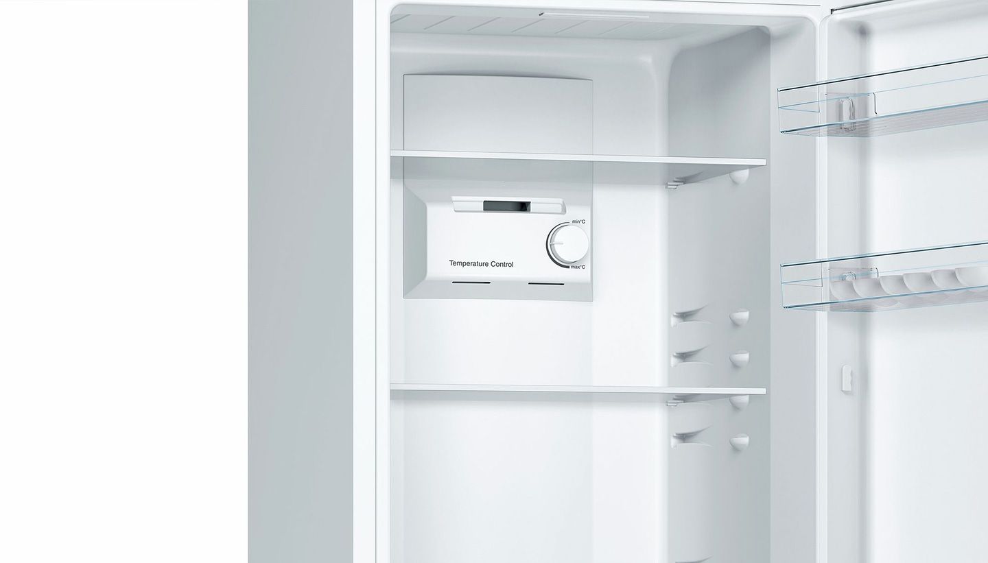 Холодильник Bosch KGN33NW206