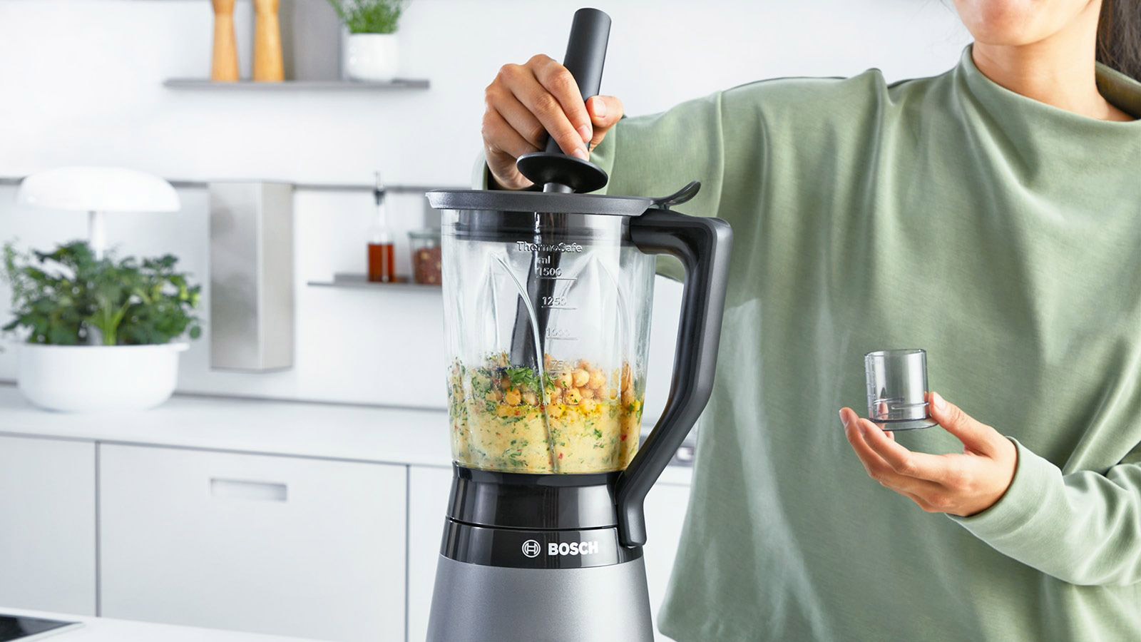 Блендер стаціонарний BOSCH MMB6172S